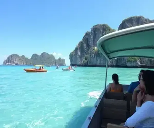 Passeio de barco vale a pena em destinos de praia? Análise para turistas