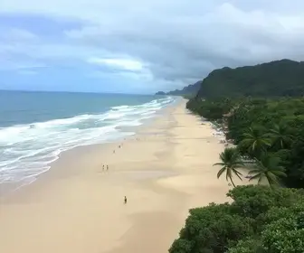 Melhor época para curtir as praias de Florianópolis com menos chuva