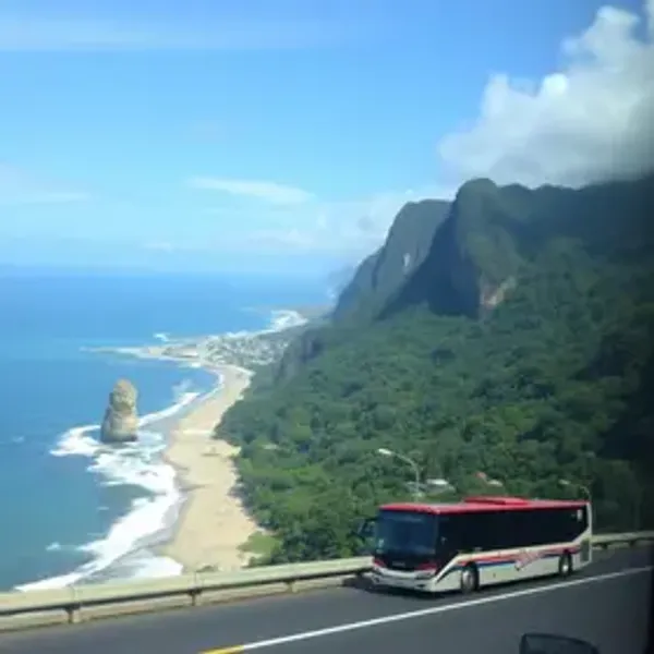 Como chegar a Guarujá de avião ônibus ou carro: rotas e transporte