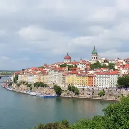 Melhor época para viajar para Porto saindo do Brasil: clima e dicas