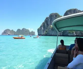 Passeio de barco vale a pena em destinos de praia? Análise para turistas